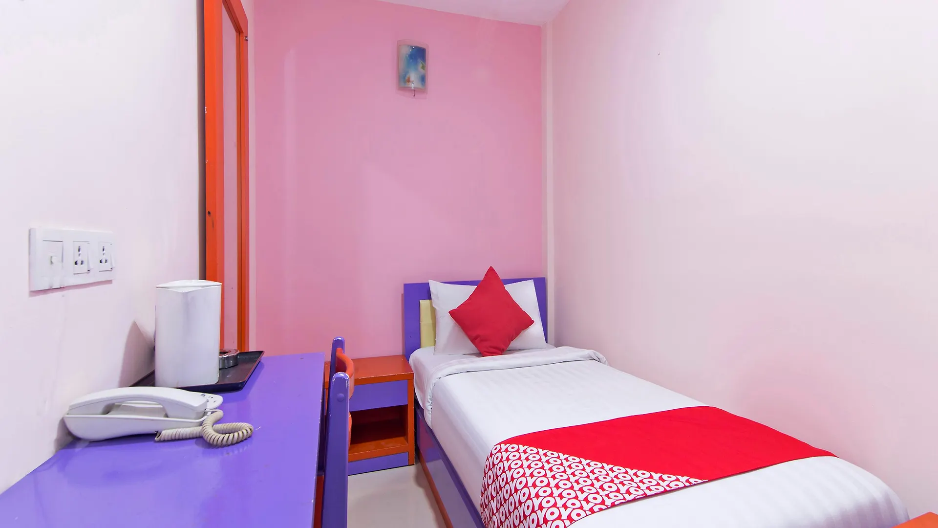 Oyo 410 Brickfields Park Hotel Kuala Lumpur 2*,  Malaysia